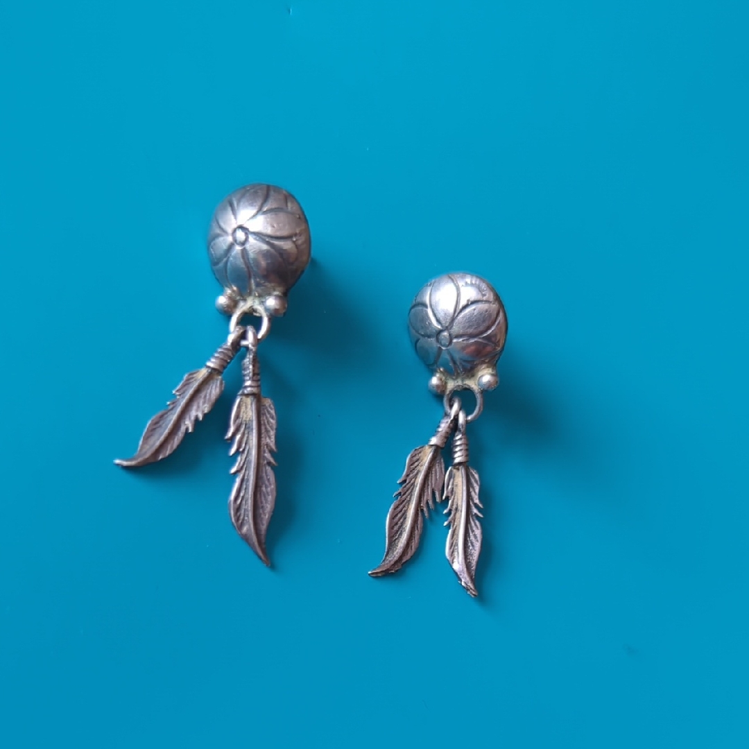 Vintage Silver Navajo Feather Drop Earrings 60$